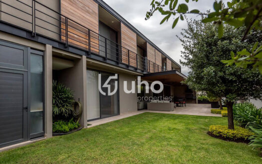 Casa en Fraccionamiento Pedregal de Querétaro