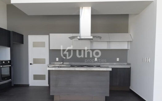 Casa nueva en Fraccionamiento El Condado
