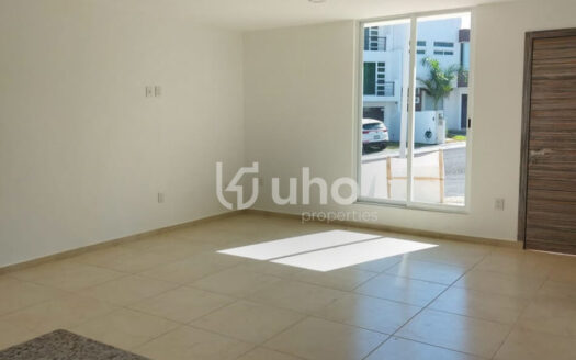 Casa nueva en Fraccionamiento Punta Esmeralda